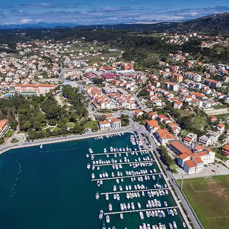 Cozy In Barbat With House Sea View Barbat na Rabu